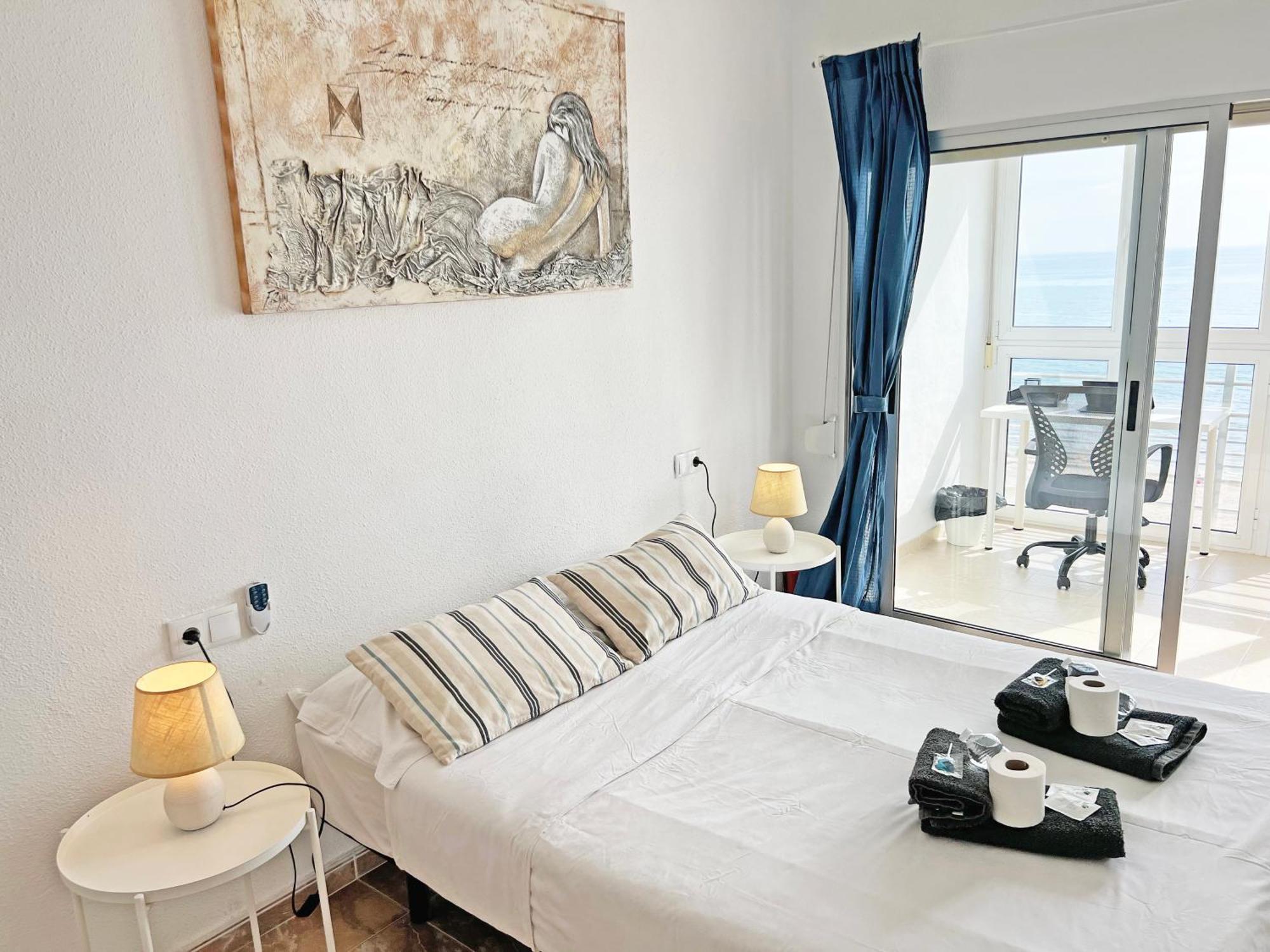 Ático en 1ª línea con impresionantes vistas al mar Apartamento El Campello Exterior foto